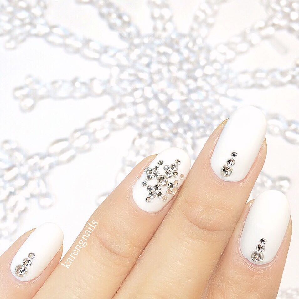 Simple 3D Christmas Nail Designs