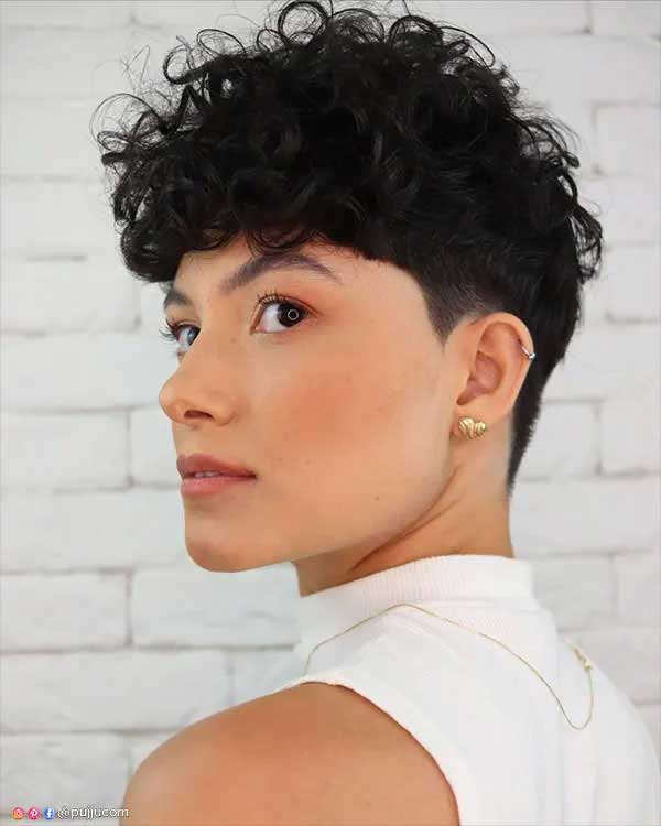 Short Curly Hairstyles 12