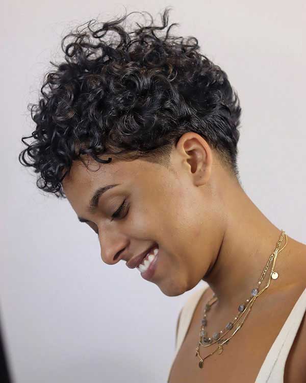 Short Curly Hairstyles 21