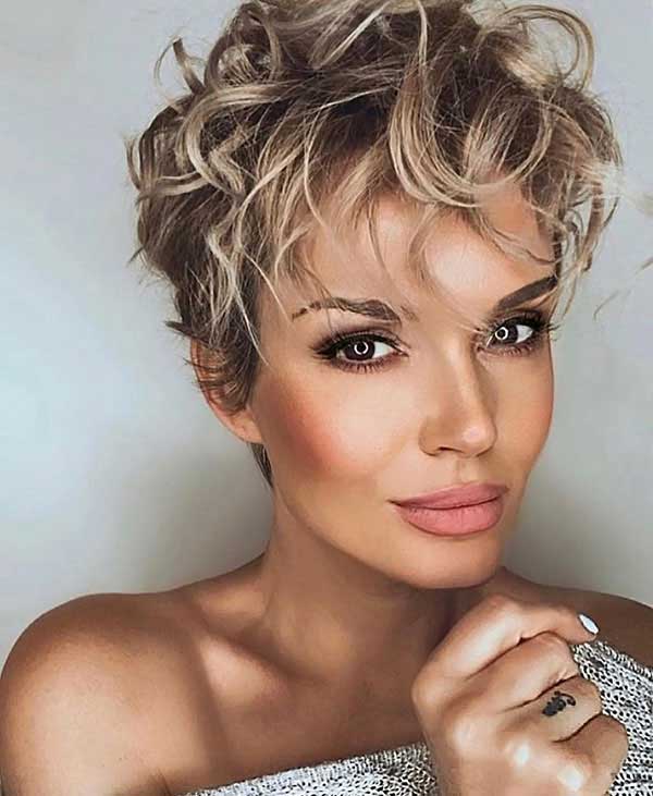 Short Curly Hairstyles 26