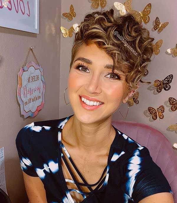 Short Curly Hairstyles 28