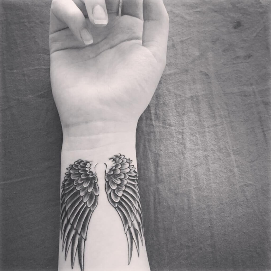 angel wings tattoos ideas 16