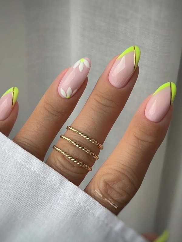 Lime tastic French Tips 5