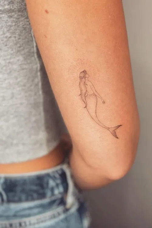 Small Tattoos for Women 8