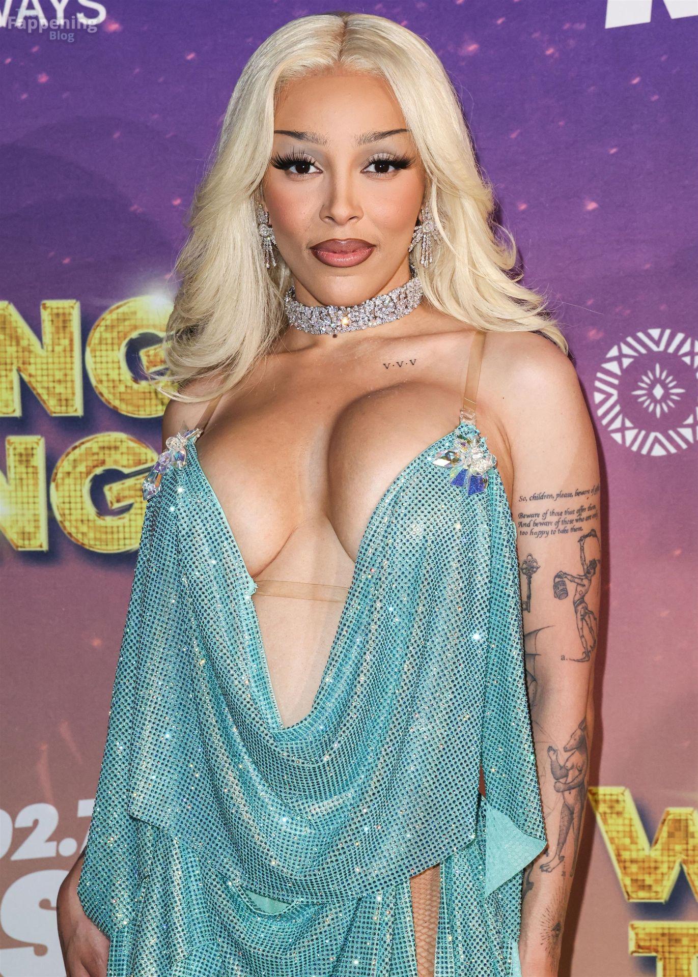 Doja Cat's outfit at iHeartRadio Wango Tango 002