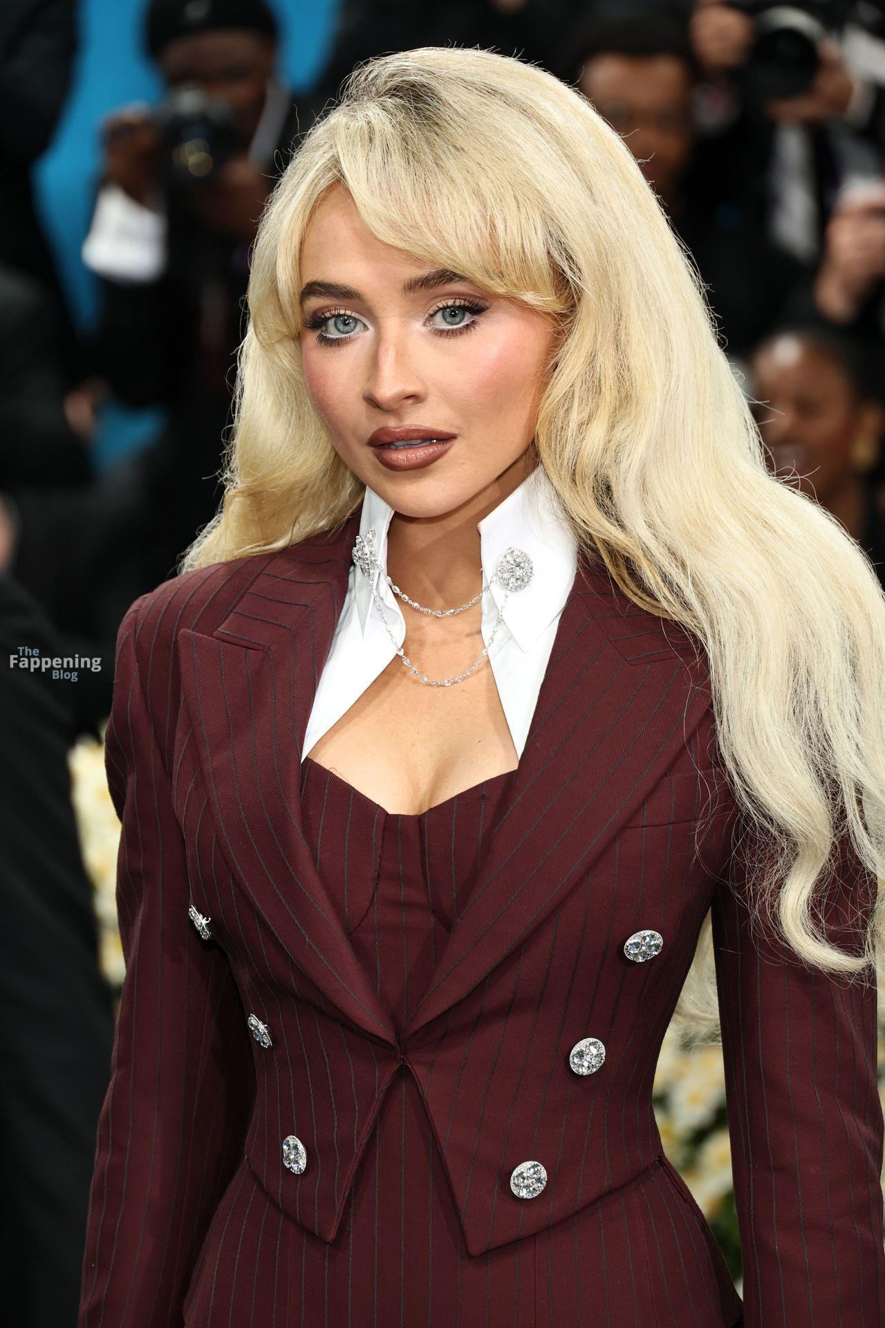 Sabrina Carpenter's outfit at the 2025 Met Gala 005